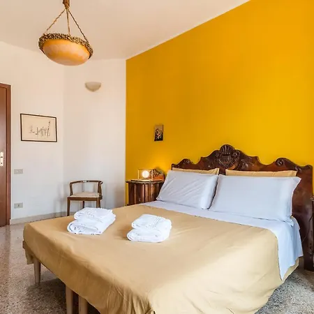 Colombina House Close To The Train Station 베니스