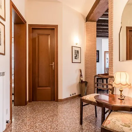Appartement Colombina House Close To The Train Station Venise