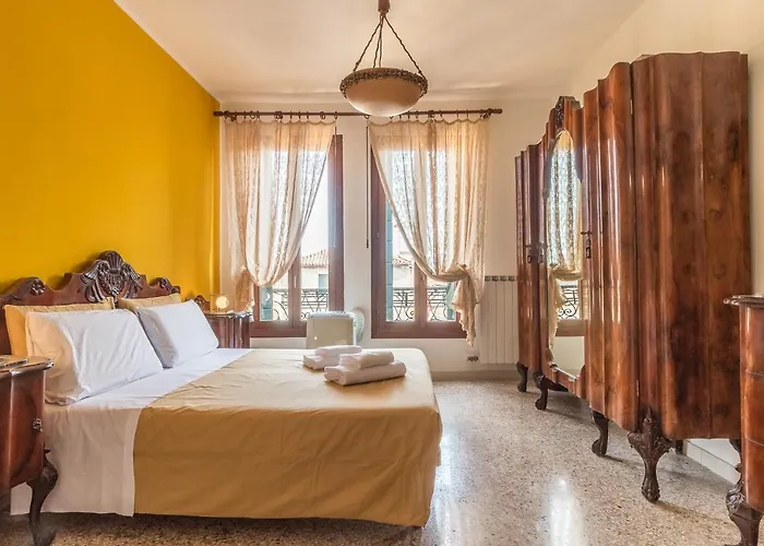 Colombina House Close To The Train Station * Venetië