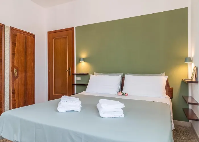 Colombina House Close To The Train Station Appartement