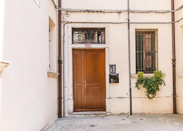 Appartement Colombina House Close To The Train Station