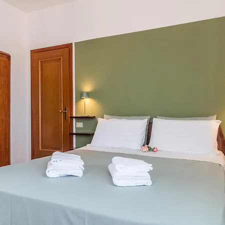 Colombina House Close To The Train Station Apartamento