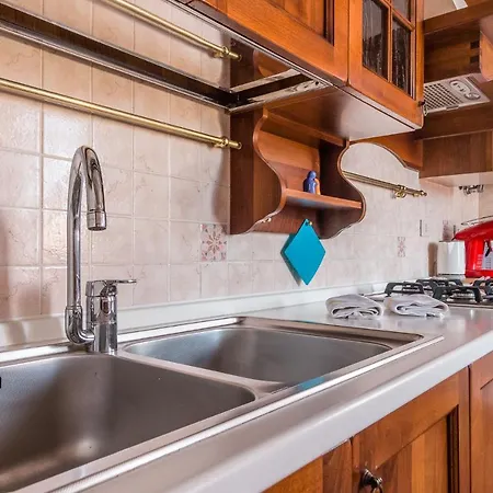 Apartamento Colombina House Close To The Train Station
