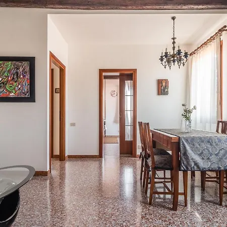 Colombina House Close To The Train Station Apartamento *