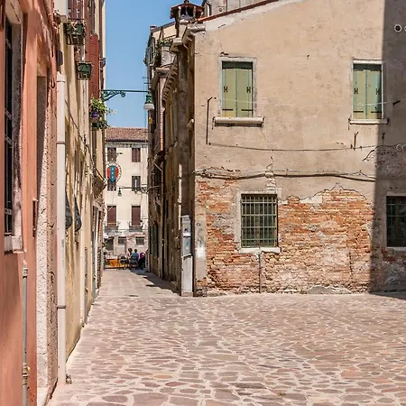 Colombina House Close To The Train Station * Venecia